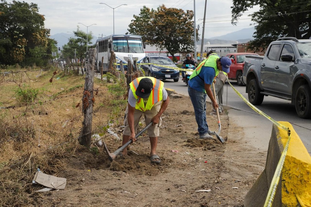 Rosi Bayardo anuncia la construcción de banquetas y rampas en diversas calles de Manzanillo