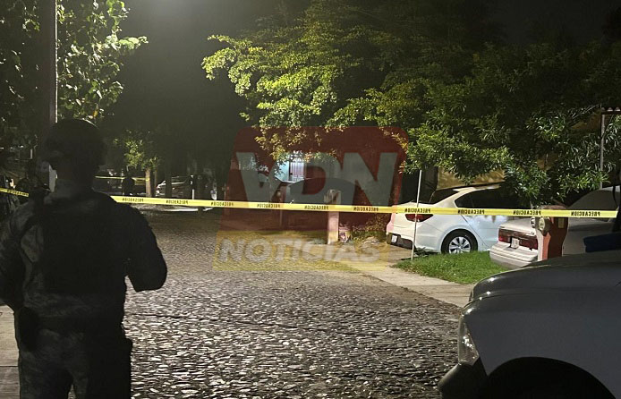 Agreden a balazos a policías municipales de VdeA