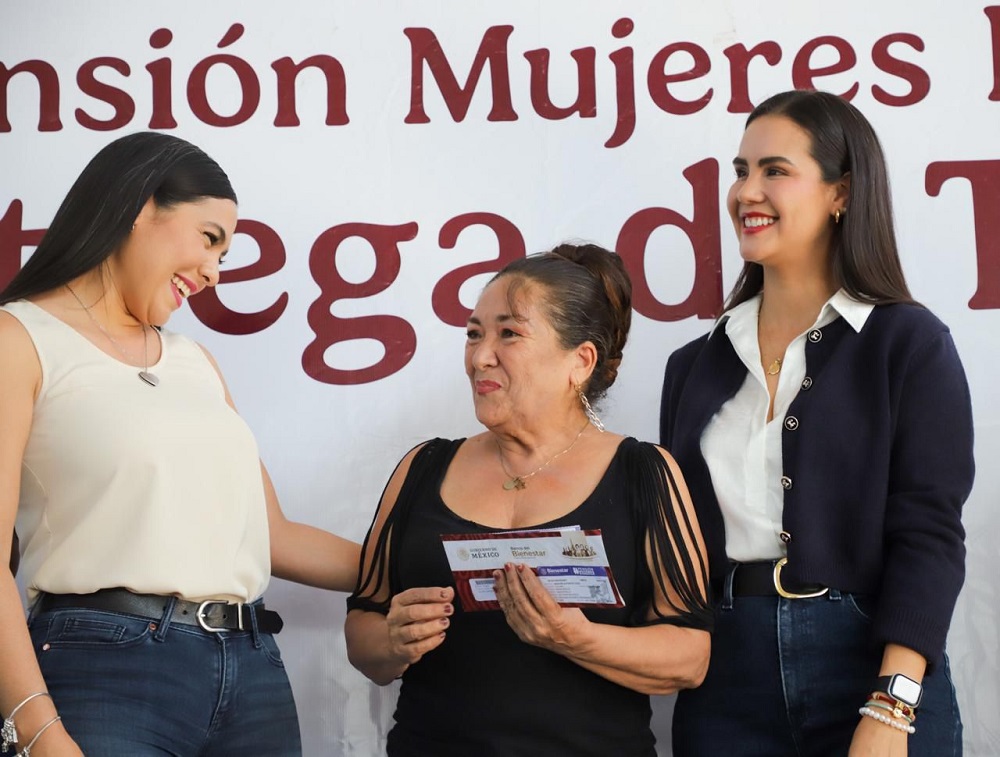 El trabajo de las mujeres ahora se reconoce gracias a nuestra presidenta Claudia Sheinbaum: Rosi Bayardo en entrega de tarjetas Pensión Mujeres Bienestar