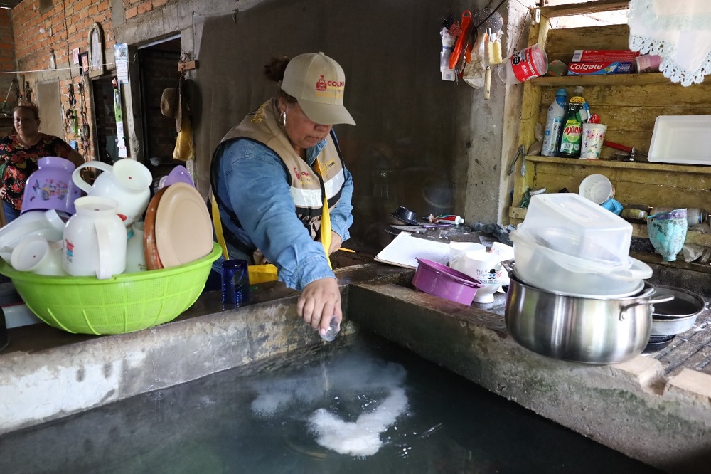 Salud Colima hará control larvario en 5 municipios la próxima semana; sigue la eliminación de criaderos del mosco del dengue