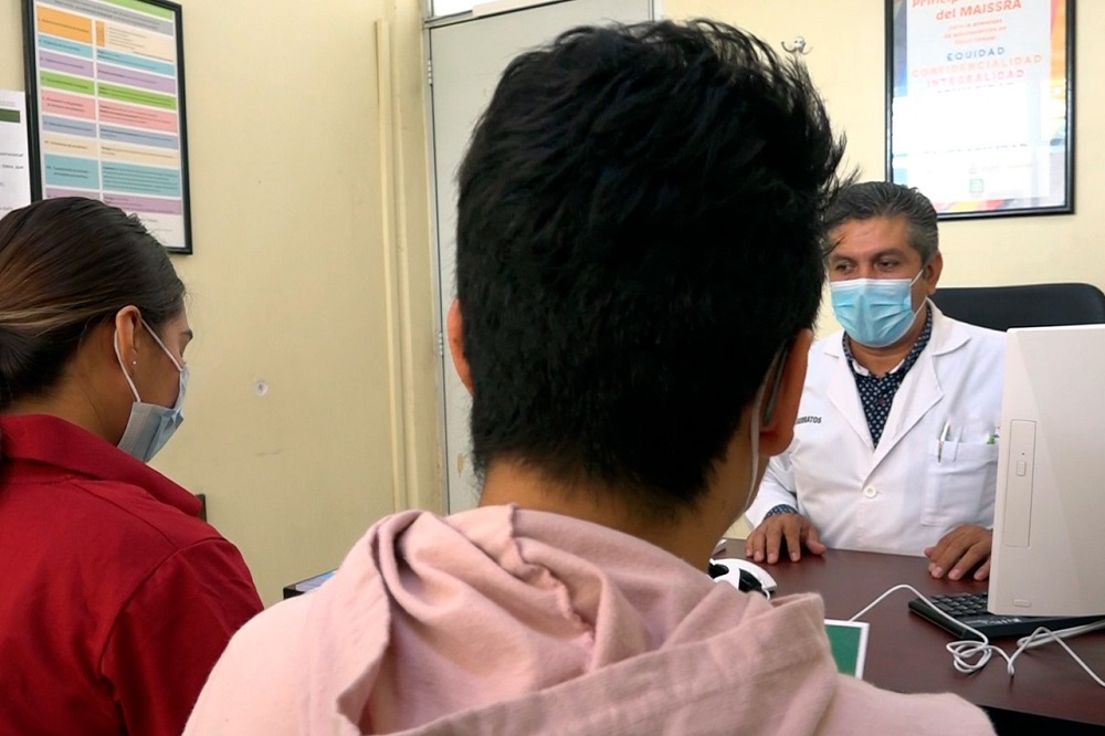 Salud Colima refuerza la prevención de embarazos en adolescentes; ofrece Servicios Amigables en Centros de Salud y Hospitales