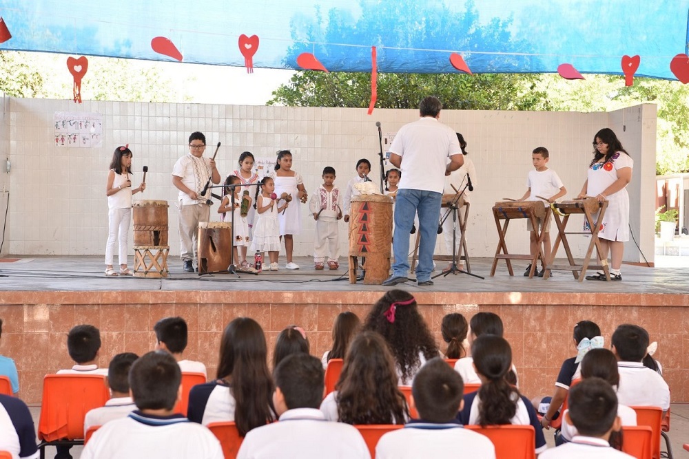 Continuó la Brigada de Arte y Tradición de Cultura Colima, en primaria Miguel Galindo