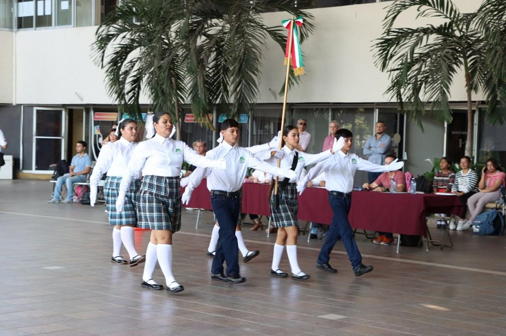 TBC ‘Adolfo Mexiac’ logra primer lugar en Concurso Estatal de Escoltas de Bandera