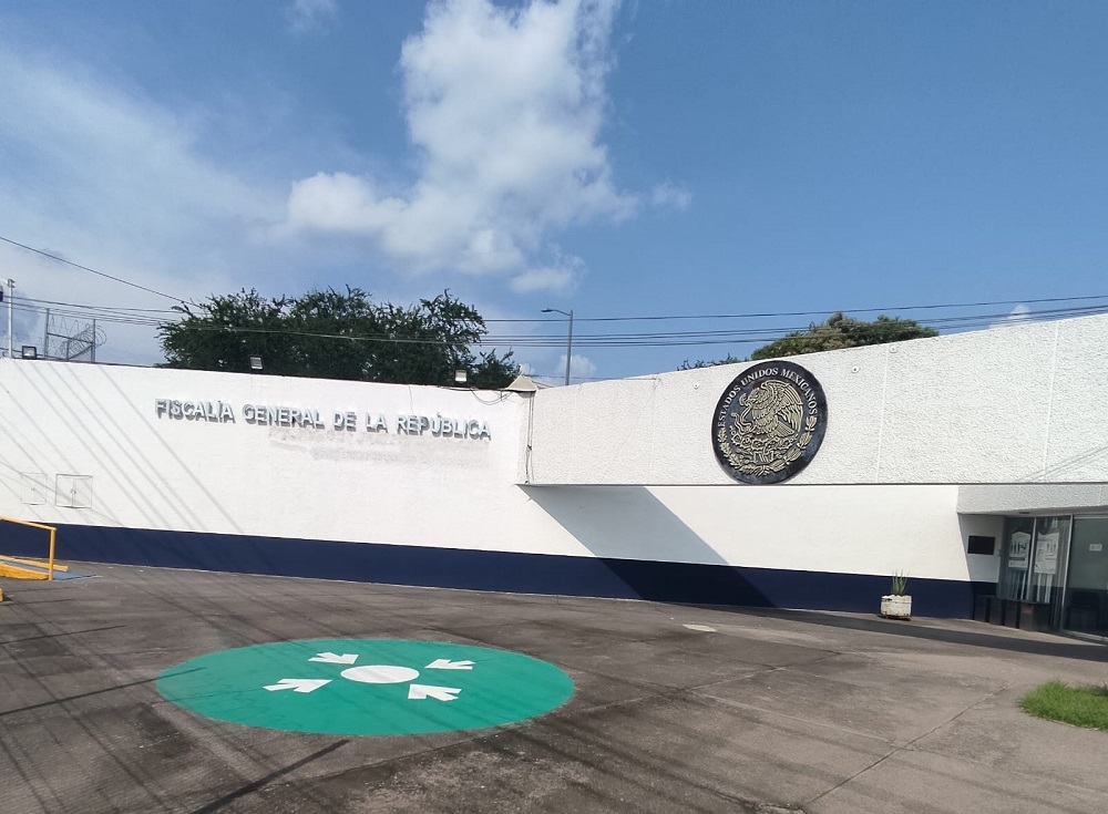 Por posesión de narcoticos y portación de arma de fuego, FGR obtiene sentencia condenatoria para dos personas en Colima