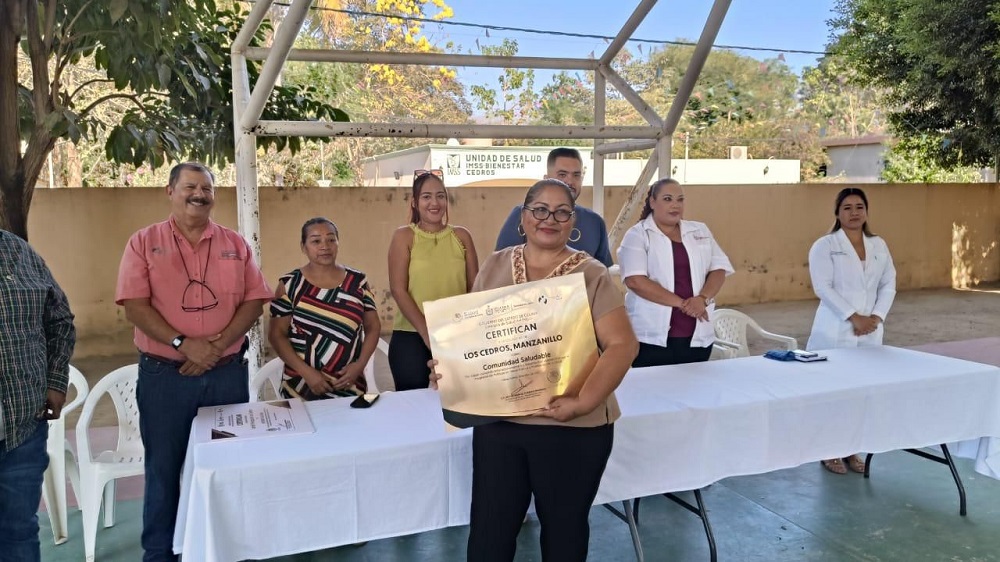 Cedros, Manzanillo recibe certificación como comunidad promotora de la salud