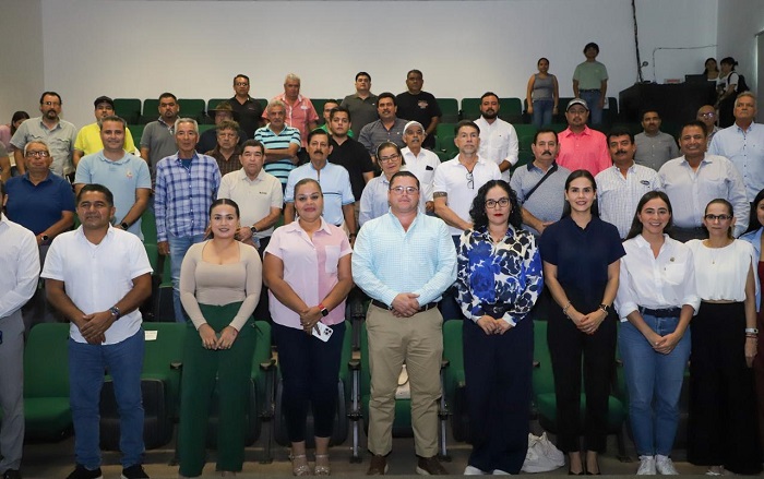 Propietarios y trabajadores de patios respaldan programa de regularización de Rosi Bayardo