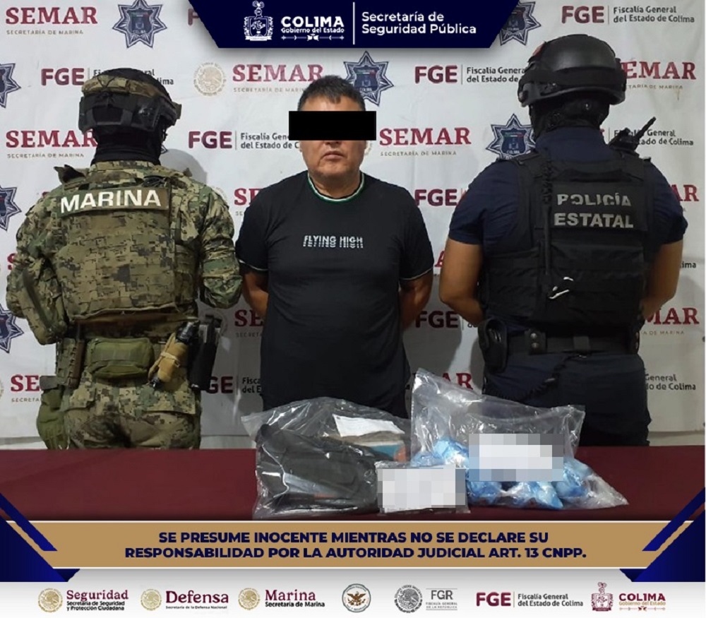 Policía Estatal de Colima detiene a individuo por delitos contra la salud, ultrajes y resistencia de particulares