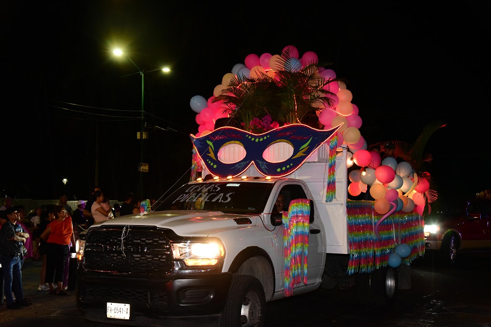 Miles de colimenses vibran con el Carnaval Colima Capital 2025 «Cocos y Palmeras»