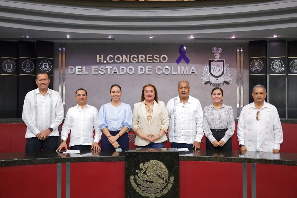 A iniciativa de Congreso del Congreso del Estado, reconocerán a 397 trabajadores de la educación