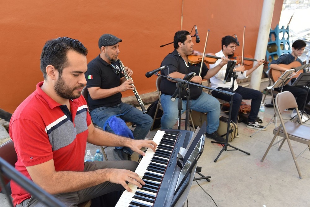 Brigada de Arte y Tradición de Cultura Colima llegó a estudiantes de Manzanillo