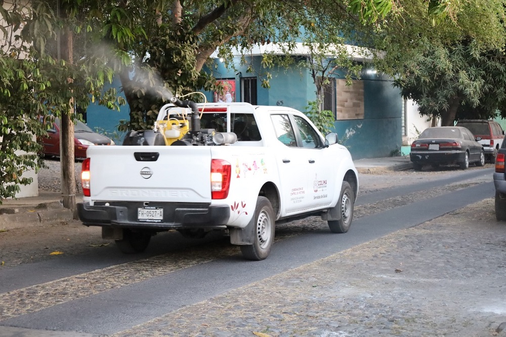 Este miércoles, la fumigación contra dengue se concentra en Manzanillo: Salud Colima