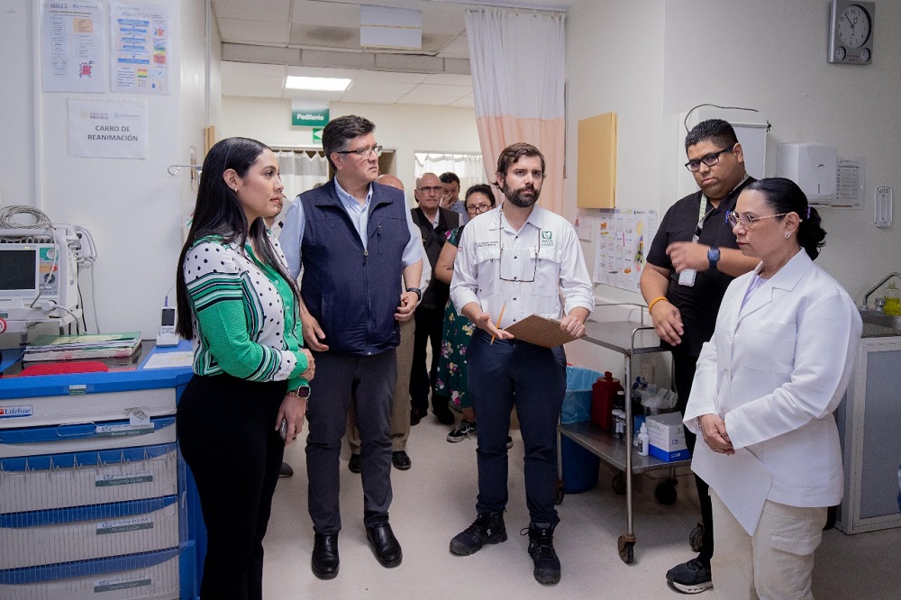 Indira Vizcaíno y titular de IMSS-Bienestar acuerdan acciones para fortalecer los servicios de salud en Colima