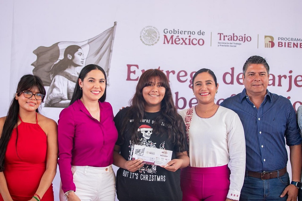 Indira Vizcaíno: Programa JCF busca contribuir en el desarrollo de las juventudes del país