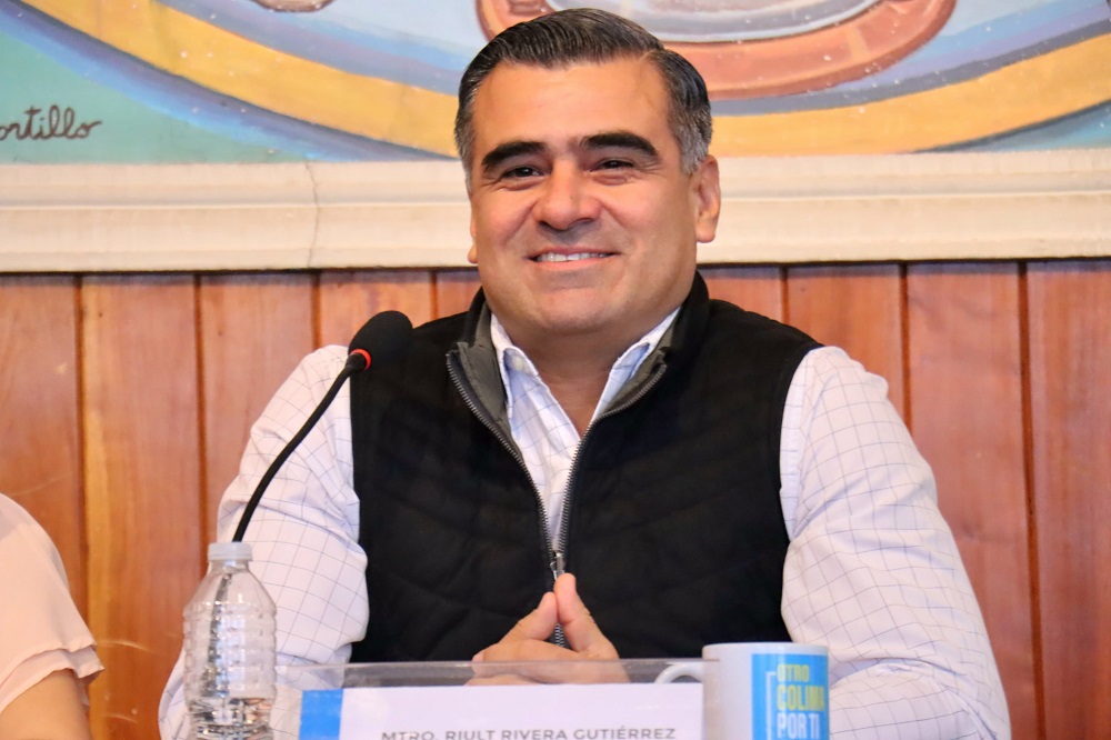 Fraccionamiento San Ángel Residencial, iniciará proceso para entregar al Ayuntamiento de Colima la infraestructura de alumbrado público: Riult Rivera