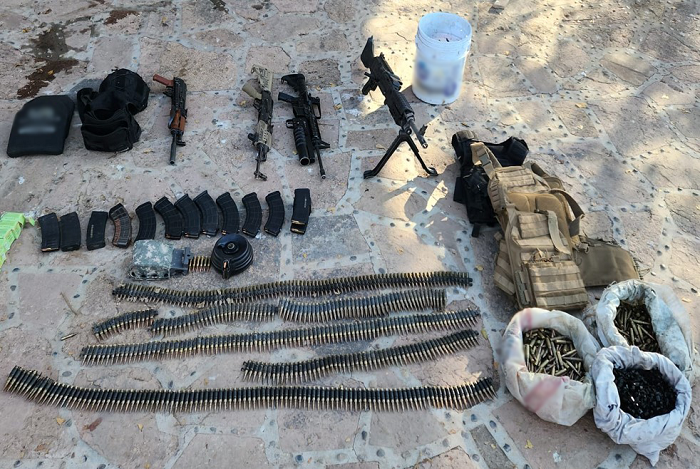 En acciones contra el crimen organizado en diferentes estados de la República, se aseguran armas, drogas, vehículos, hay detenidos; además de incautación de inmuebles, vehículos e hidrocarburos