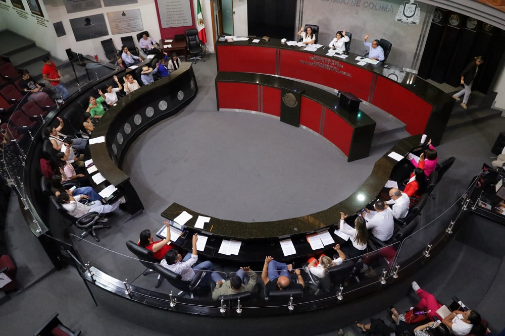 Podrán abuelas y abuelos registrar a recién nacidos; Reforman Código Civil de Colima