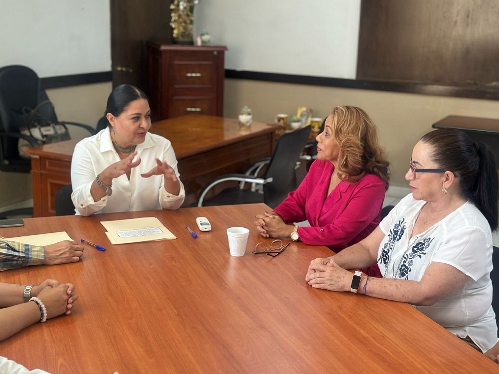 Trabajo Colima y Colegio de Peritos ratifican convenio para abatir rezago en las Juntas de Conciliación y Arbitraje