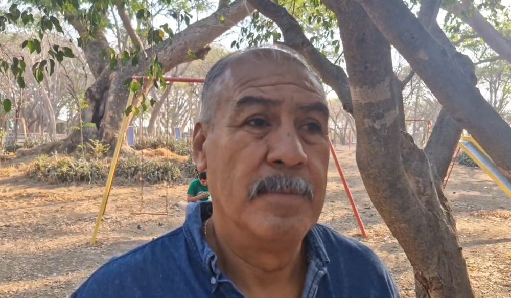 Reconocerán a docentes con 20, 25, 30 y 40 años de servicio: Adolfo Núñez