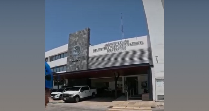 ASIPONA Manzanillo da a conocer que no hay ingreso de unidades al puerto debido a la manifestación de trabajadores de la Aduana