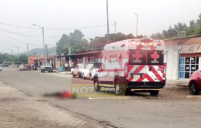De varios disparos, asesinan a un joven en Cerro de Ortega, en Tecomán