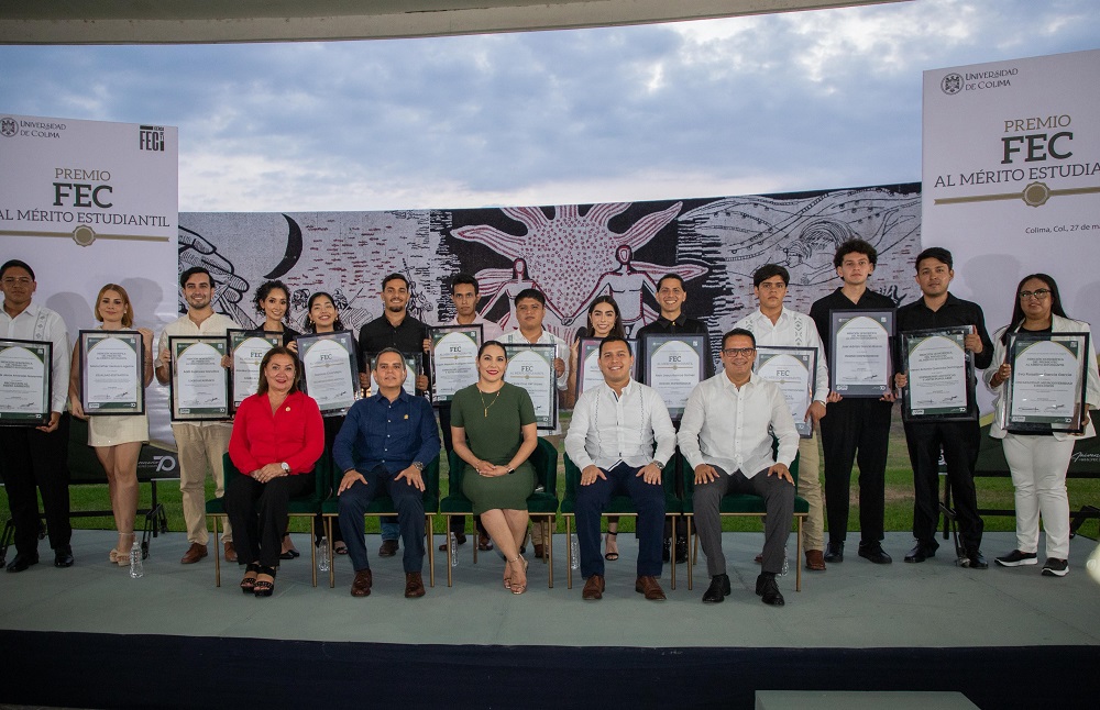 Las juventudes de Colima influyen en la sociedad: Gobernadora