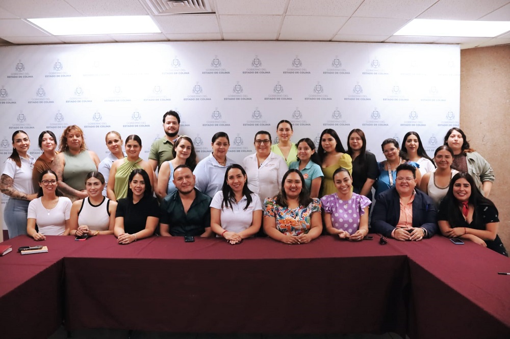 Imparten conferencia a personal de Gobierno del Estado de Colima sobre derechos LGBTIQ+