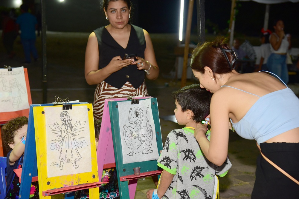 Impulsa Gobierno de Riult Rivera espacios de celebración y convivencia en la capital para la niñez colimense