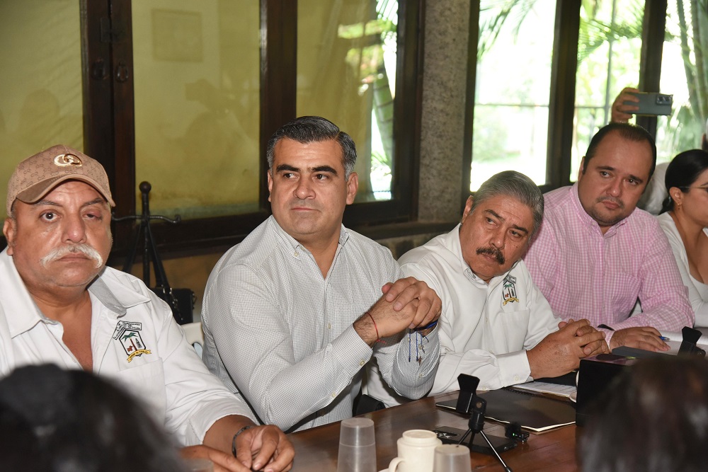 Presidente Riult Rivera participa en Asamblea Sindical y reitera su confianza en el trabajo en equipo