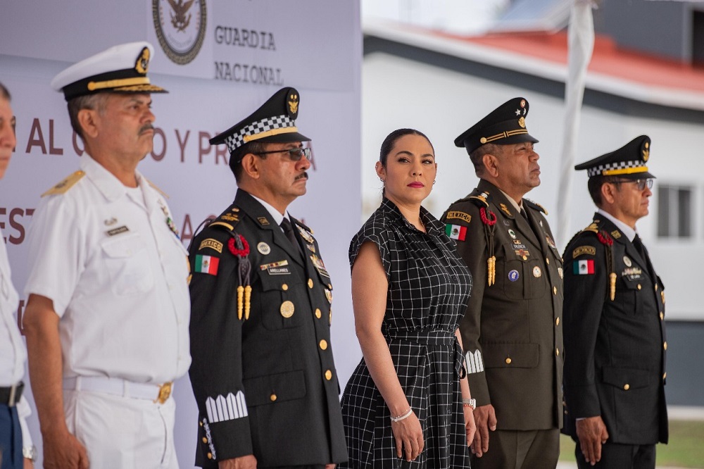 Gobernadora preside ceremonia de toma de posesión de nuevo Coordinador de la GN en Colima