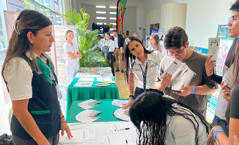 Participa IMSS Colima en la segunda edición del Foro VIVE-T de COPARMEX
