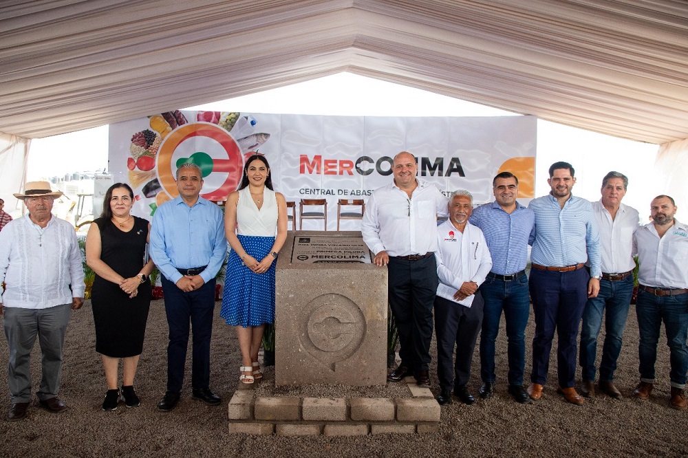 Indira Vizcaíno coloca la primera piedra de MerColima Central de Abastos y Punto Logístico; se invertirán más de 360 mdp