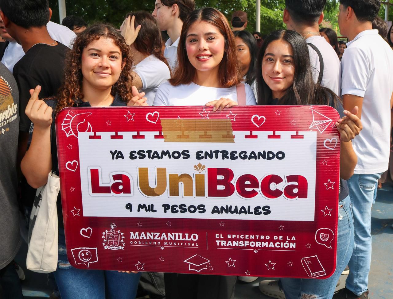 Más de 2 mil 600 estudiantes están recibiendo su UniBeca, apoyo creado por el gobierno de Rosi Bayardo