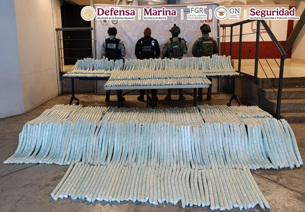 En Tijuana, BC, se aseguraron cerca de 300 kilos de metanfetamina ocultos en vehículo de carga