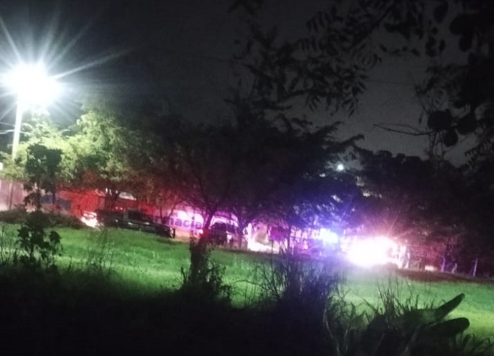 En Villa de Álvarez, en dos hechos diferentes, balean a un hombre y dañan fachada en otro