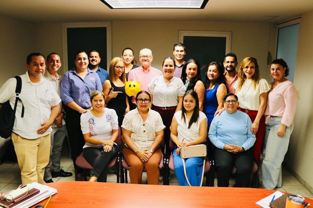 Educación Colima entrega 2 plazas se supervisión en Educación Básica