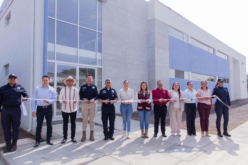 Indira Vizcaíno entrega la construcción de dormitorios y el taller del IFCPP; se invirtieron más de 15 mdp