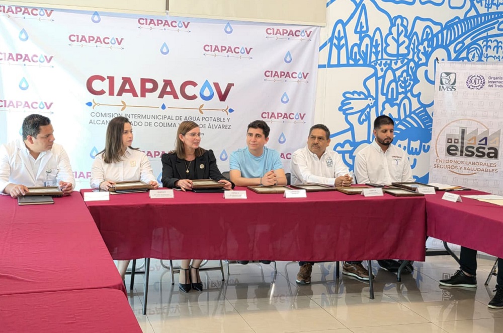 Entrega IMSS Colima Distintivos ELSSA en Ciapacov por su compromiso con salud y seguridad laboral