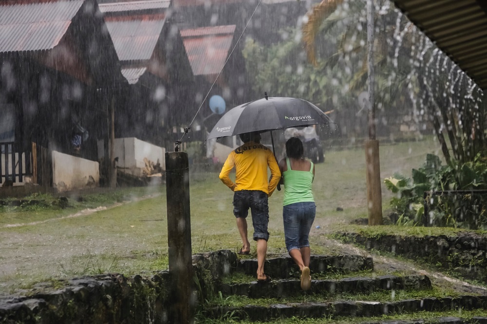 Para evitar infecciones gastrointestinales, en vías respiratorias y en la piel, llama IMSS a evitar contacto con aguas de lluvia