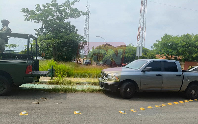 De varios disparos, asesinan a un hombre en la carretera rumbo al ISENCO, en Colima