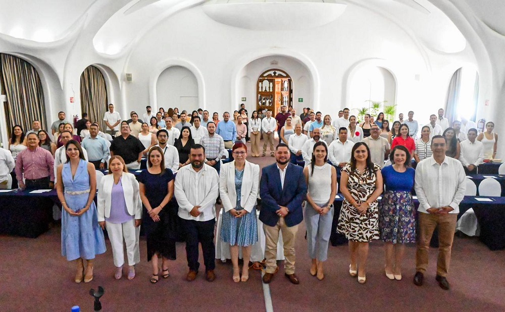 Cuando no hay corrupción, alcanza para obras y programas sociales: Rosi Bayardo