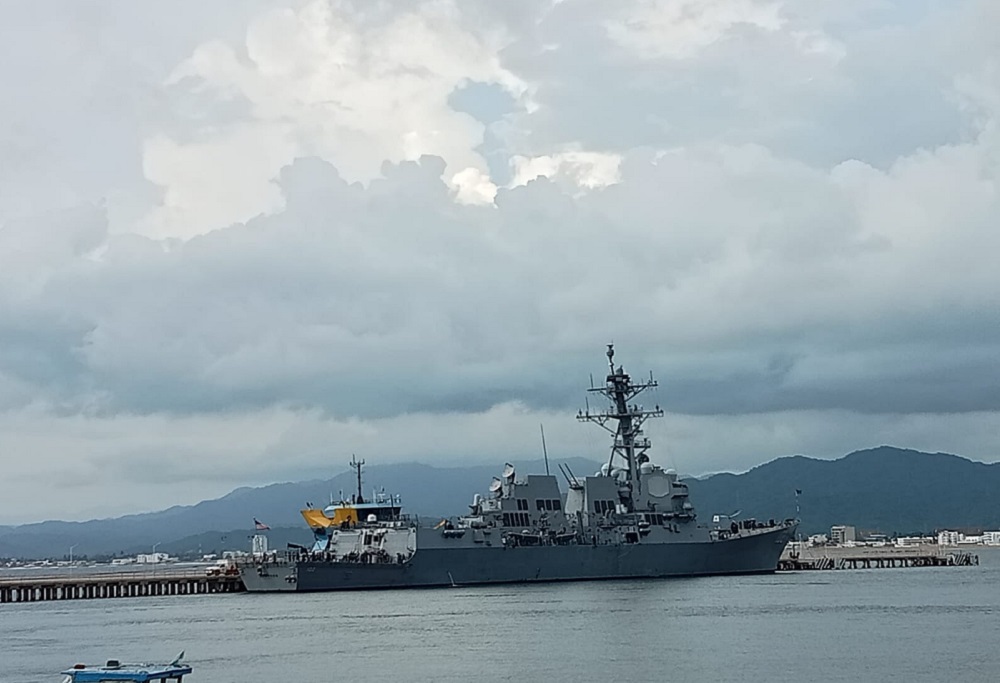 Visita Manzanillo barco de guerra estadounidense