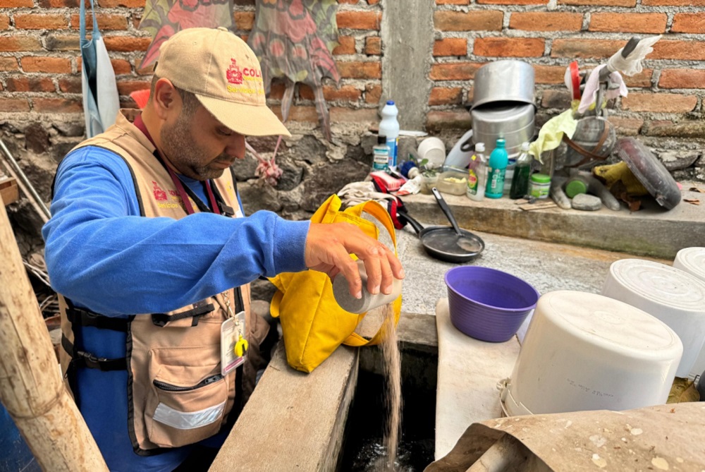 Salud Colima refuerza operativo de control larvario ante posibles casos de dengue
