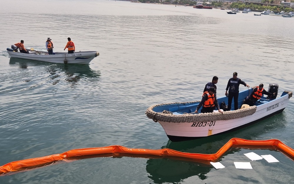 Marina y ASIPONA realizaron simulacro en muelle fiscal de Manzanillo