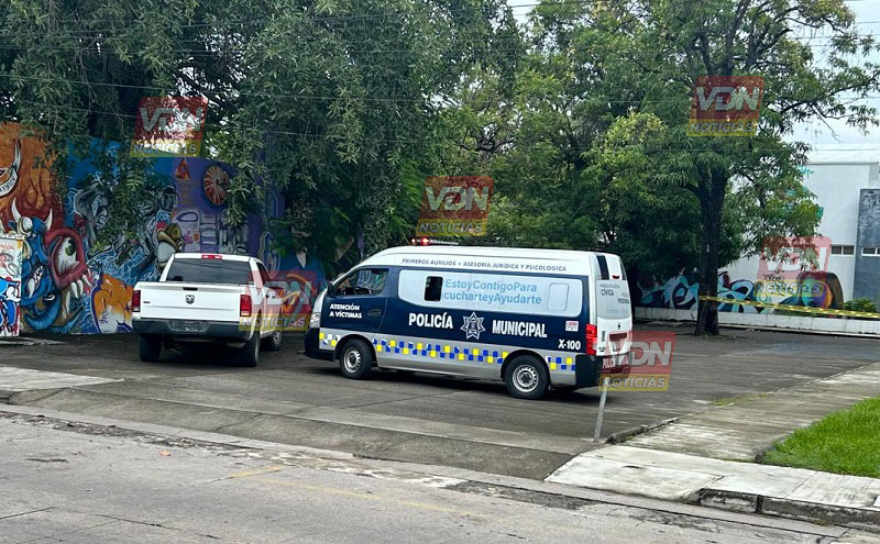 En Colima, localizan cinco cartulinas con mensajes amenazantes en diferentes sitios