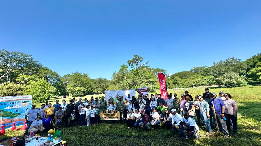 Conagua impulsa la reforestación de más de 1.3 km en las orillas del río Colima