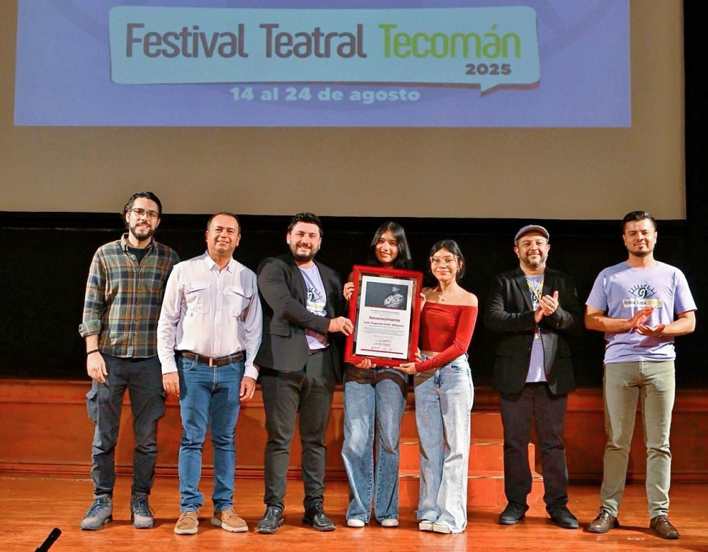 Inició el 9° Festival Teatral Tecomán en el Teatro Hidalgo; habrá 15 funciones gratuitas