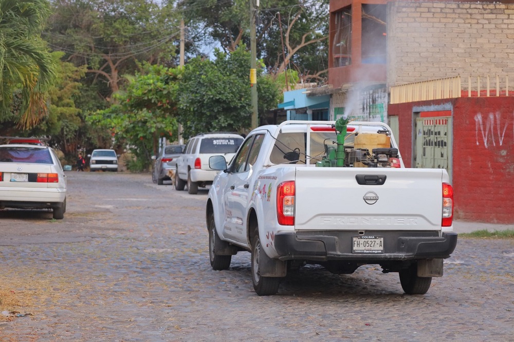 Salud Colima fumiga contra el dengue en 6 municipios, esta semana