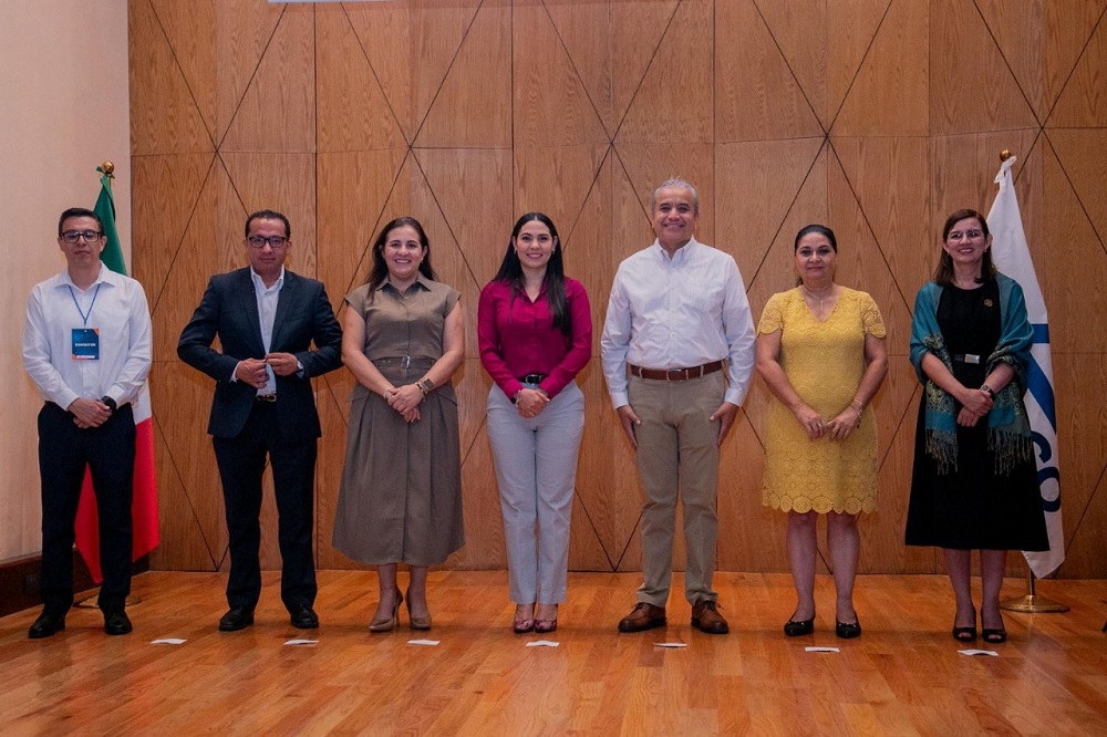 Indira Vizcaíno inaugura Congreso Nacional de Recursos Humanos de Canaco Colima