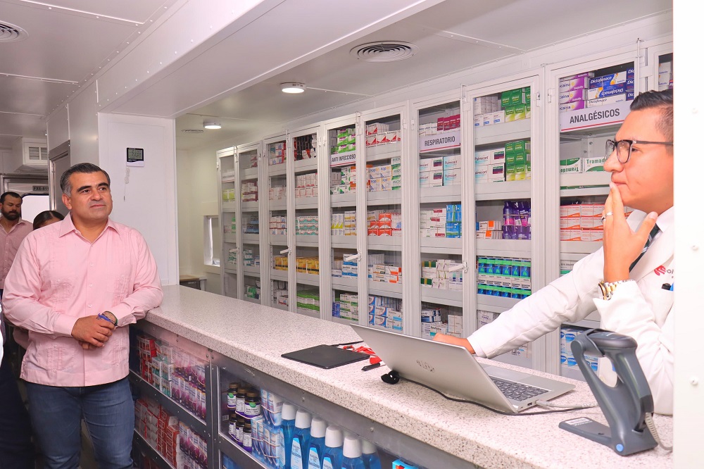 Riult Rivera invita a los habitantes de Colima a aprovechar los servicios del Dr. Vagón