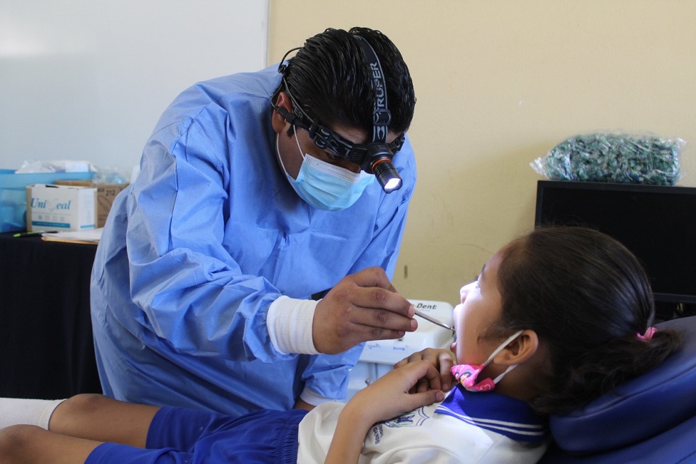 Salud Colima: 27 unidades médicas brindan servicio dental gratuito a la población